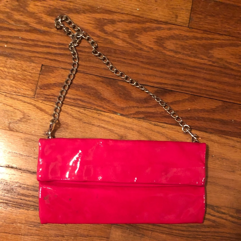 Dooney and Bourke clutch